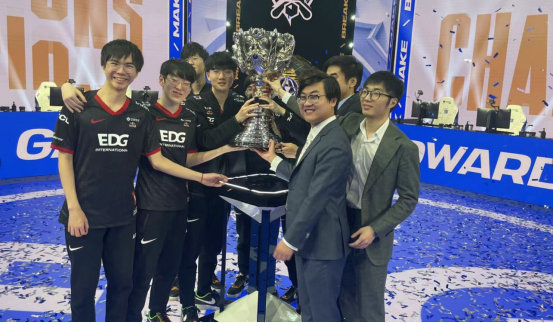 于引进年轻 于引进年轻